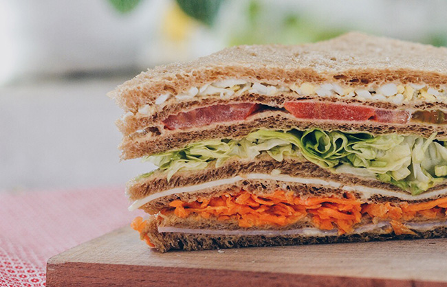 Sandwich de Miga Alto