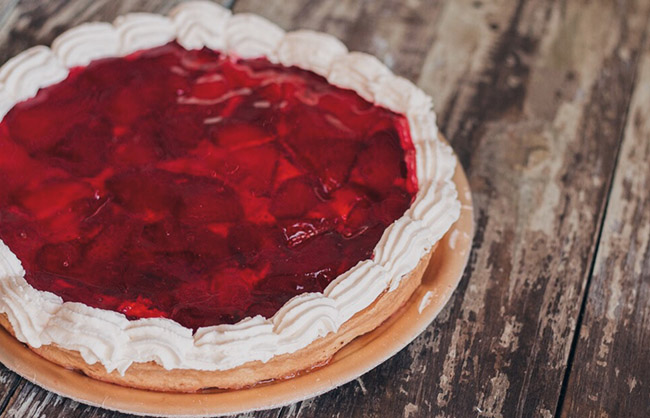 Torta de frutilla con crema